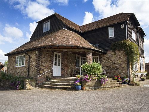 Magpies Lodge Slinfold Экстерьер фото